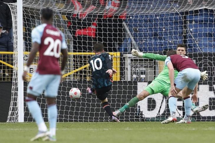 تشيلسي وبيرنلي